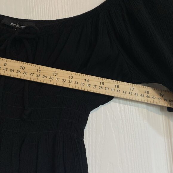 Ambiance blouse womens M renaissance regency black keyhole with strings - Picture 5 of 5